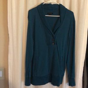 Banana Republic 3 button pullover